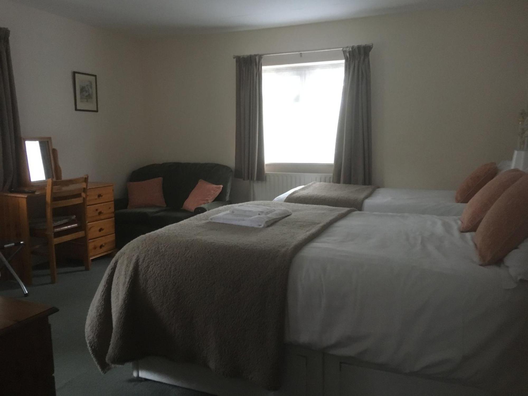 Grove House Guest House Telford Buitenkant foto